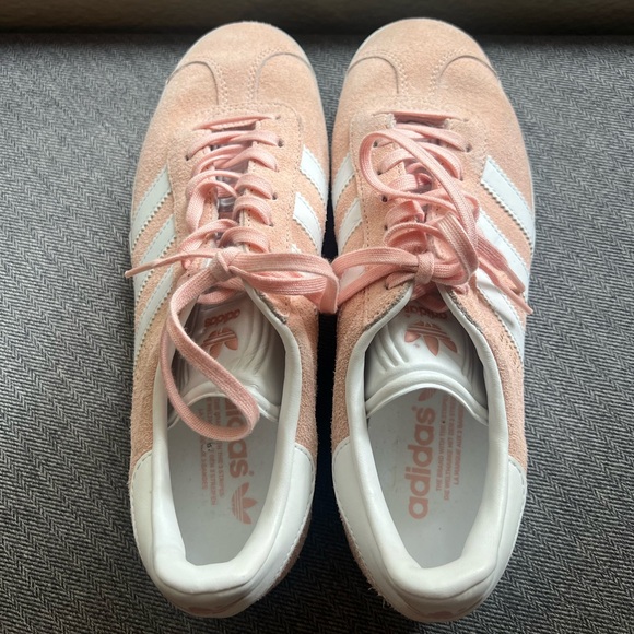 Pink Adidas Gazelle Shoes Sz8 - Picture 1 of 4